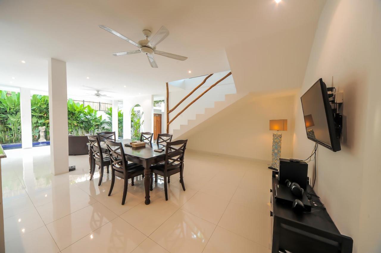 Villa Pearl Seminyak Exterior photo