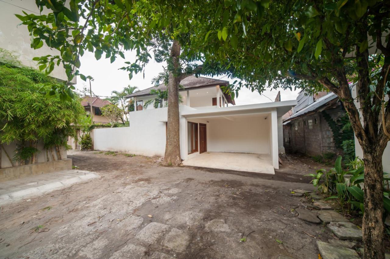 Villa Pearl Seminyak Exterior photo