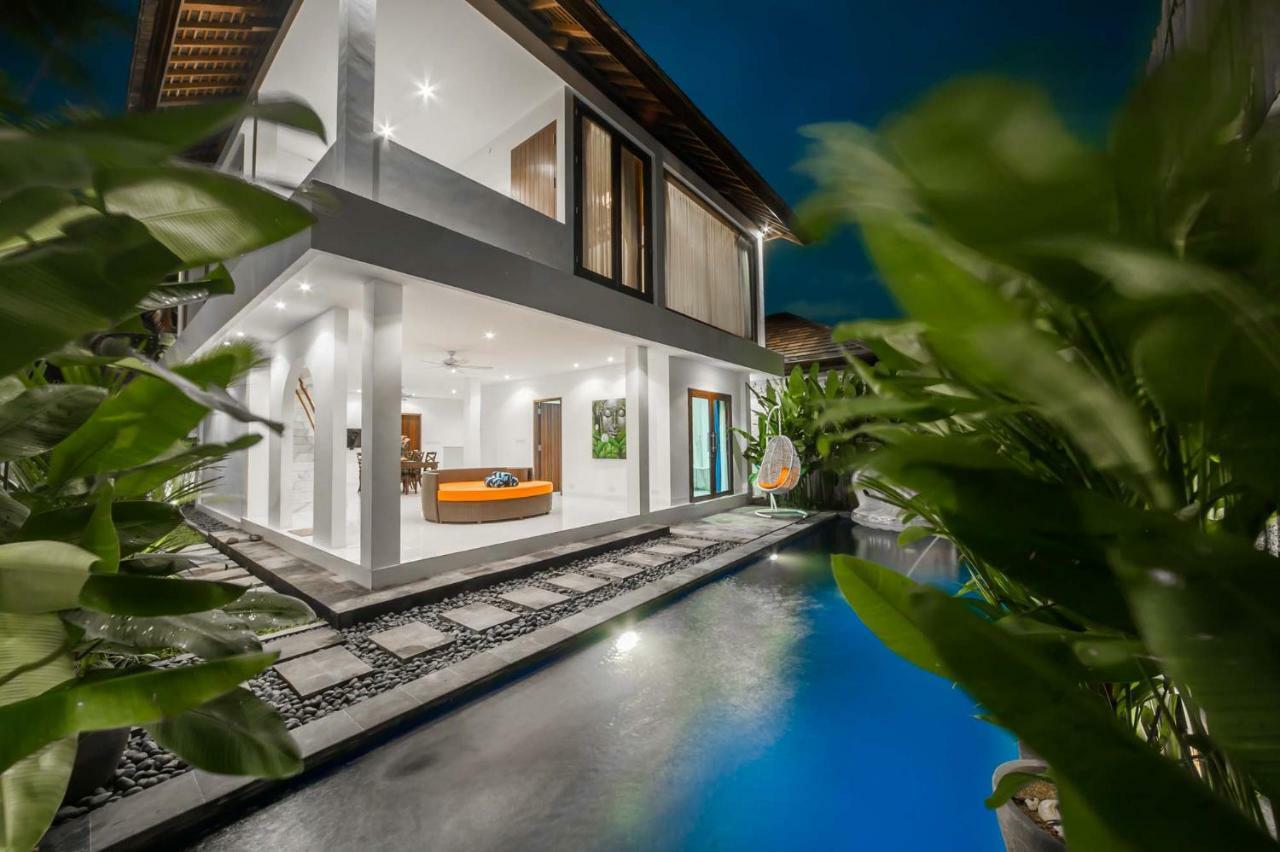 Villa Pearl Seminyak Exterior photo